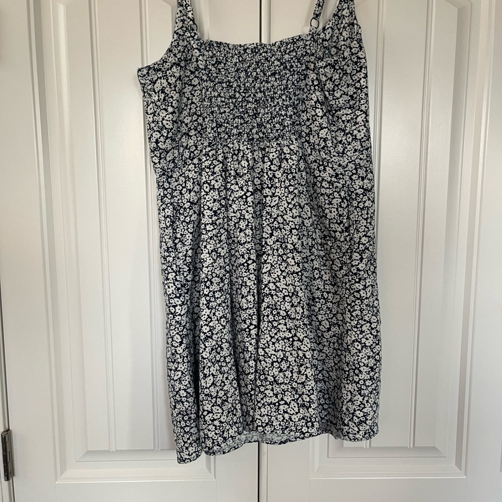 Old Navy Spaghetti Strap Floral Black and White Dress/Top Large - Picture 4 of 5